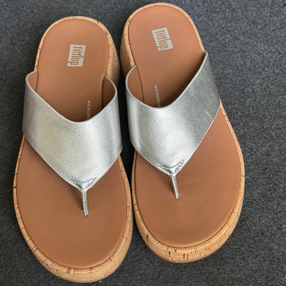 FitFlop Metallic Silver Sandals